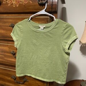 Women’s billabong green top